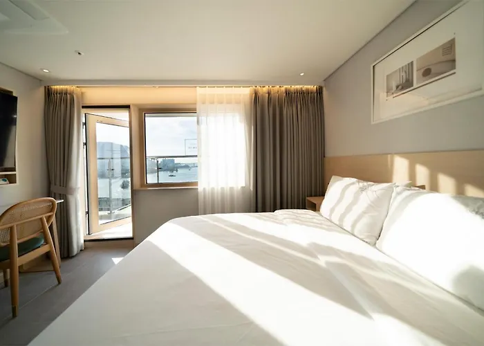 Nampo Ocean2heaven Hotel& Hotel Pusan